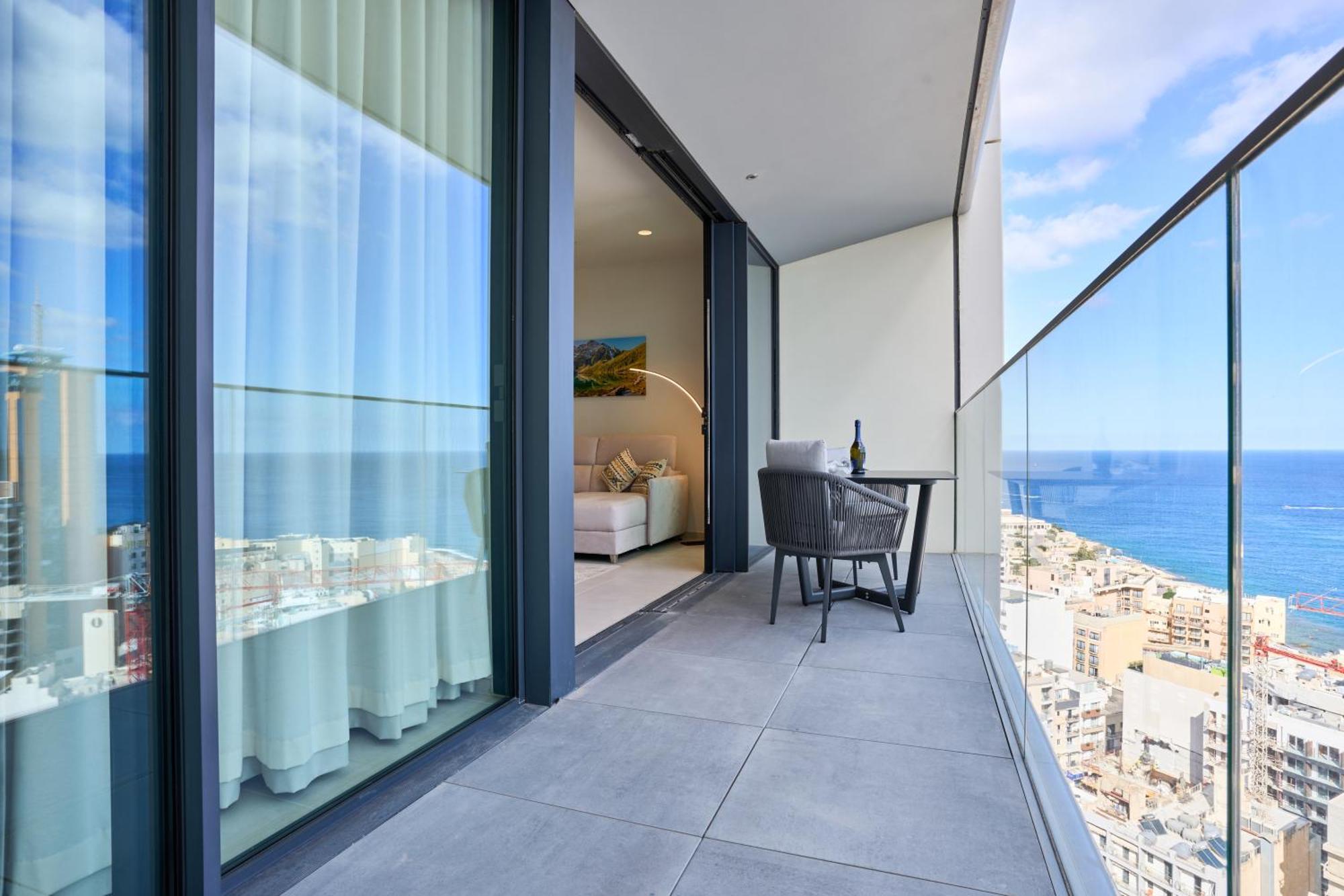 Skyline Seaview One-bedroom Haven *